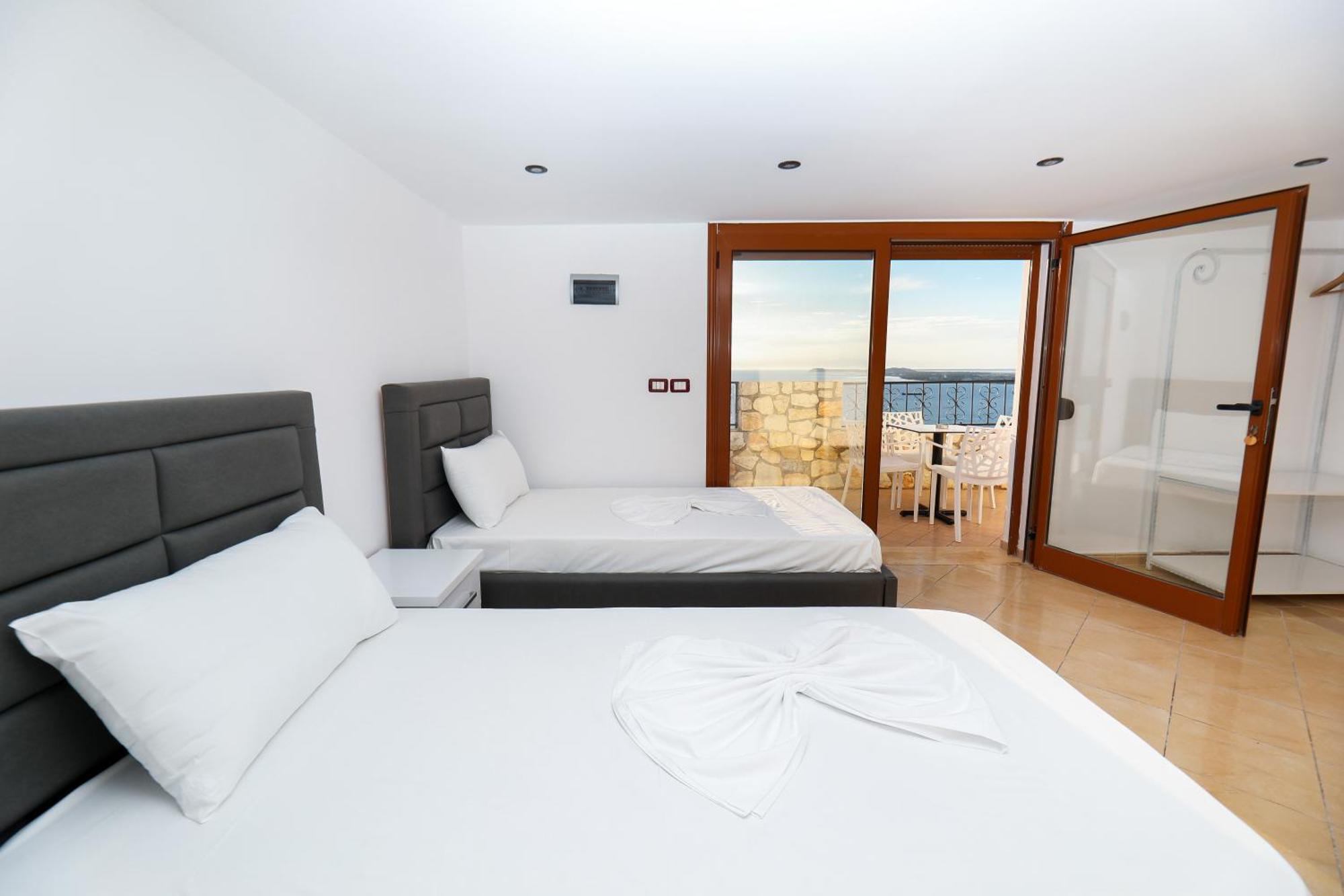 Vila Dena Vlorë Exterior foto