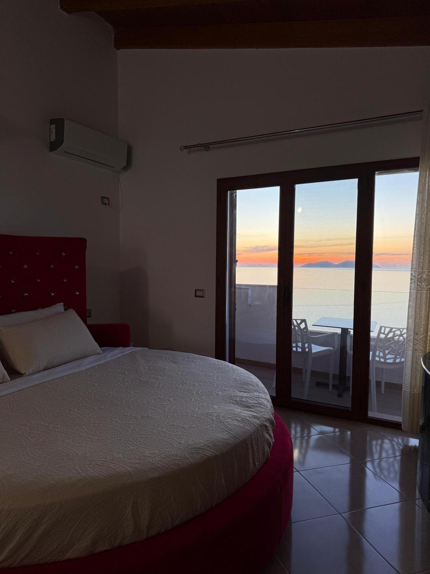 Vila Dena Vlorë Exterior foto